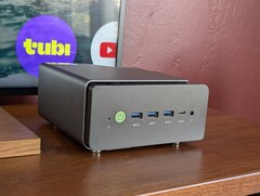 GMK NucBox K15 può essere grande con prestazioni relativamente scarse per volume, ma di conseguenza supporta più opzioni di connettività (fonte: Notebookcheck)