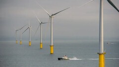 Una barca presso il parco eolico offshore Rampion (Fonte: Rampion)