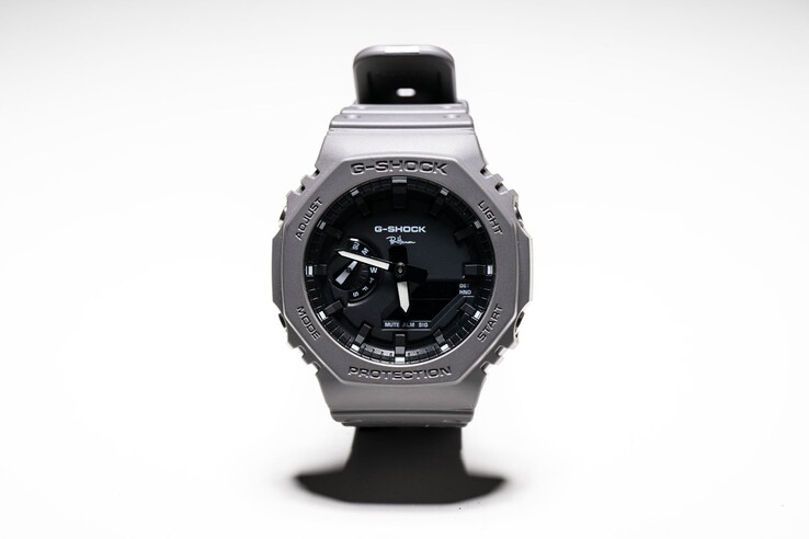 L'orologio Casio G-Shock x Ron Herman GA-2100. (Fonte: Ron Herman)