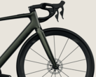 Appare la nuova bici da strada endurance Decathlon Van Rysel E-EDR CF
