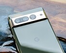 Il Google Pixel 7 Pro sta ricevendo un totale di cinque aggiornamenti principali Android invece di soli tre. (Fonte: Triyansh Gill)