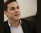 Un'immagine tratta da un video del CEO di Electronic Arts, Andrew Wilson