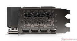 Connettori esterni sul KFA2 GeForce RTX 4080 SG