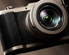 La Panasonic Lumix L10 qui raffigurata potrebbe presto affrontare la concorrenza di Canon.