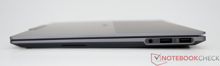 Lato destro: 1 jack combinato per cuffie/microfono (3,5 mm), 1 porta USB-A (USB 5 Gbps), 1 porta USB-A (USB 5 Gbps), Always On
