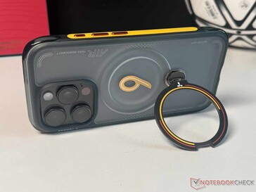 Il supporto integrato a 360 gradi consente, tra l’altro, l’orientamento orizzontale...