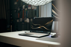 Riflettori su Asus TUF Gaming A18 im