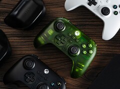 Il controller 8BitDo Ultimate 3-mode per Xbox (nella foto) si collega alle console Xbox tramite un cavo USB. (Fonte: 8BitDo)