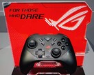 Il controller wireless Xbox ROG Raikiri II in mostra alla Gamescom. (Fonte: Asus ROG)