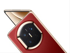Huawei Mate X7 nel colore Nebula Red.