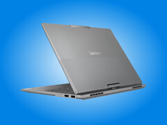 A prima vista, il ThinkBook Plus G7 Auto Twist sembra un normale computer portatile.
