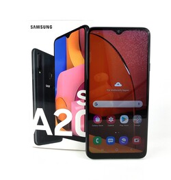Recensione dello smartphone Samsung Galaxy A20s. Dispositivo di prova fornito da notebookbilliger.de