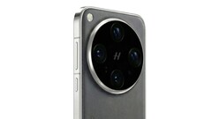 Un nuovo scatto spia mostra l'Oppo Find X9 Ultra in libertà e offre un'occhiata alla fotocamera Hasselblad