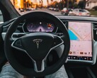 Dopo l'aggiornamento software 2022.4, l'Autopilot di Tesla sarà più aggressivo per quanto riguarda la frenata rigenerativa (Immagine: Roberto Nickson)