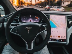 Dopo l&#039;aggiornamento software 2022.4, l&#039;Autopilot di Tesla sarà più aggressivo per quanto riguarda la frenata rigenerativa (Immagine: Roberto Nickson)