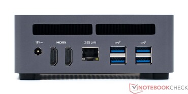 Retro: DC 19V, 2x HDMI 2.1, RJ45 2.5G, 4x USB3.2 Gen2 Type-A