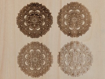 Disegno SVG di stock nel software LaserPecker Design Space su lastra di legno di tiglio a diversi valori di potenza e profondità utilizzando il laser a diodi.