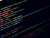 I cattivi attori sono stati precedentemente in grado di approfittare di una vulnerabilità in AppX installer che ha permesso loro di diffondere malware. (Immagine: RoonZ.nl via Unsplash)
