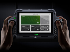 DJI ha aggiornato l'RC Plus dopo due anni di attesa. (Fonte: DJI)