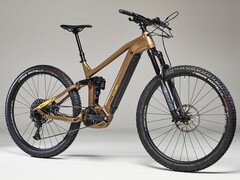 Lo Stilus E-AM è alimentato da un motore Bosch Performance Line CX Gen4. (Fonte: Decathlon)