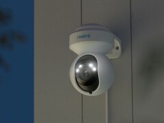 La telecamera di sicurezza Reolink E1 Outdoor Pro supporta il Wi-Fi a doppia banda 6. (Fonte: Reolink)
