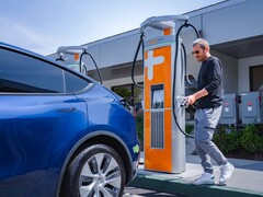 ChargePoint offrirà presto il connettore Tesla NACS in tutte le sue stazioni (immagine:ChargePoint)