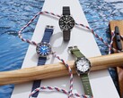 Tre orologi Citizen Promaster Dive con quadranti bianchi, neri e blu, ciascuno dotato di una lunetta da immersione abbinata e di un cinturino in uretano.
