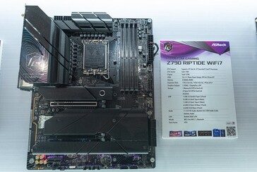 ASRock Z790 Riptide WiFi7 (Fonte: Xfastest.com)