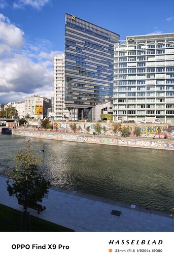 Fotocamera principale Oppo da 23 mm.