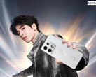 Il telefono da gioco 2026 Legion Y70 sarà dotato di Snapdragon 8 Gen 5 non Elite. Nella foto: un'immagine promozionale dello smartphone in bianco.