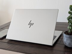 EliteBook 8 G1a 16 ha le stesse prestazioni del vecchio modello EliteBook 865 G10 per quanto riguarda le prestazioni del processore grezzo (fonte: Notebookcheck)
