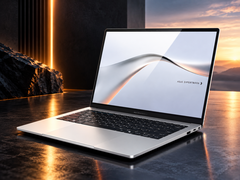 L'Asus ExpertBook A7 è dotato di un display OLED da 14 pollici a 120 Hz