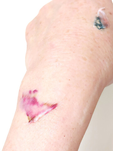 Tatuaggi dopo la doccia.