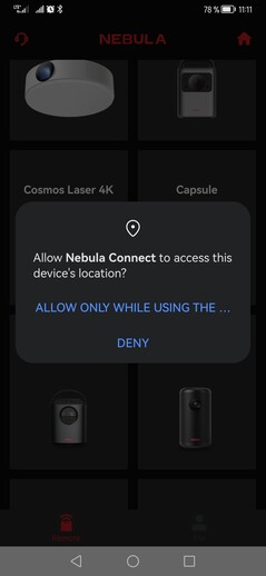 Naturalmente, l'app richiede l'autorizzazione alla localizzazione per trovare il dispositivo