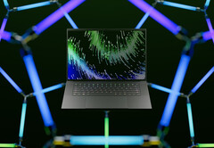 La RTX 4090 di GeForce può consumare fino a 175 W nel Razer Blade 16. (Fonte: Razer)