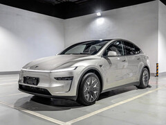 La Model Y L è dotata di una nuova parola d'ordine 'Hey,Tesla'. (Fonte: Tesla Lounge/Reddit)