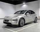 La Model Y L è dotata di una nuova parola d'ordine 'Hey,Tesla'. (Fonte: Tesla Lounge/Reddit)