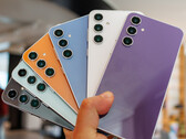 Il Samsung Galaxy S24 FE potrebbe essere lanciato con uno schermo colossale (immagine via Notebookcheck)