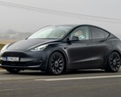 Una Tesla Model Y (Fonte: Michal Lauko via Unsplash; ritagliata)