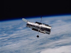 Un&#039;immagine di Hubble nell&#039;orbita terrestre (Fonte: NASA; ritagliata)