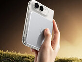 Il PicoGo Air AM72 è in vendita a 79,99 $. Nella foto: un'immagine promozionale modificata del power bank.