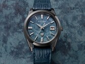 Il modello Citizen 30th Anniversary Eco-Drive (nella foto) presenta un motivo simile a una nuvola sul quadrante in carta washi blu. (Fonte: Citizen)