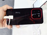 HTC ha già rivelato il suo nuovo smartphone da gioco Wildfire in occasione di una fiera tecnologica (Fonte immagine: @hkyamane)
