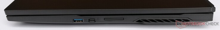 Lato destro: 1x USB 3.2 Gen 2 Type-A, 1x Mini DisplayPort 1.4, lettore di schede SD