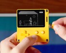 Il Playdate è finalmente disponibile, due anni dopo il suo lancio. (Immagine: Panic)