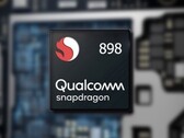 Un processore Qualcomm Snapdragon 898 potrebbe presto alimentare telefoni come il prossimo Redmi K50 Pro. (Fonte immagine: Qualcomm/Softpedia - modificato)