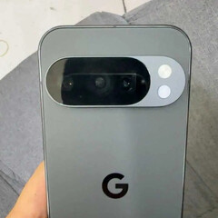 Google non ospiterà un nuovo evento Pixel Superfans questo mese, dopo tutto, il presunto Pixel 10 Pro è raffigurato. (Fonte: Mystic Leaks)