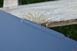 Lenovo ThinkPad X13s: Rigonfiamento della fotocamera