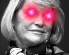 La senatrice statunitense Cynthia Lummis con i suoi caratteristici «occhi laser».