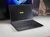 Recensione del portatile XMG Evo 15 (M25) - Una buona alternativa Windows al MacBook Air 15?